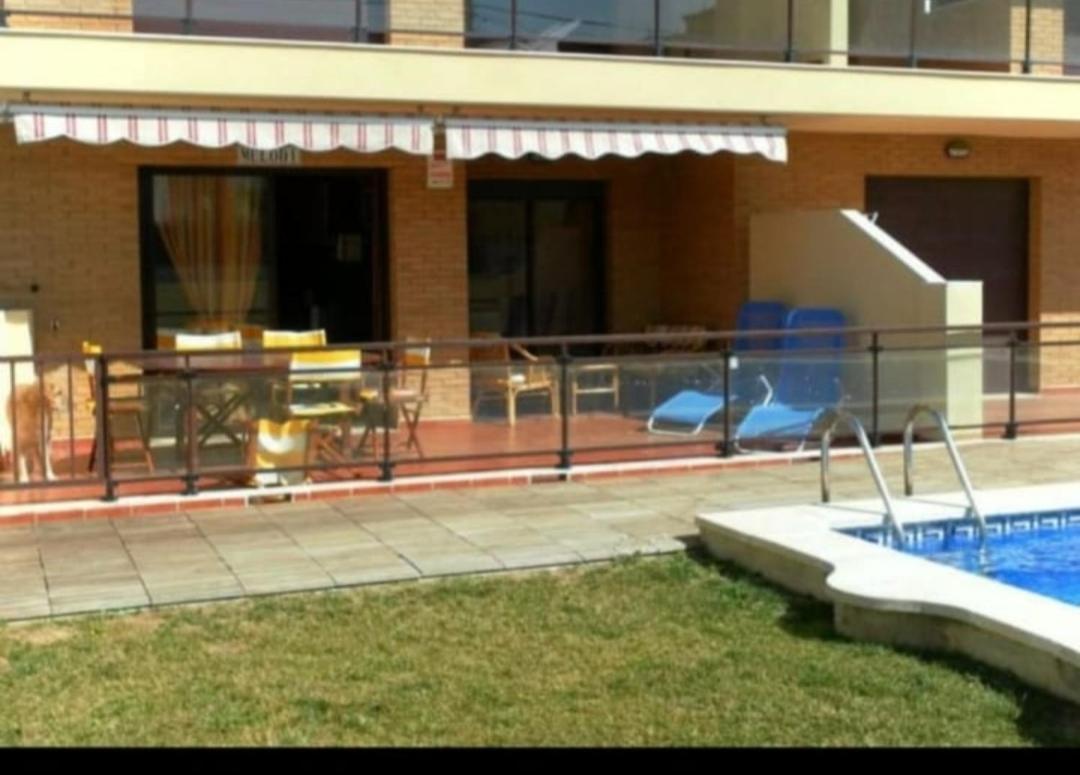 Apartamento Con Terraza Y Acceso Directo A La Piscina Y A 50 M De La Playa Miami Playa Kamer foto