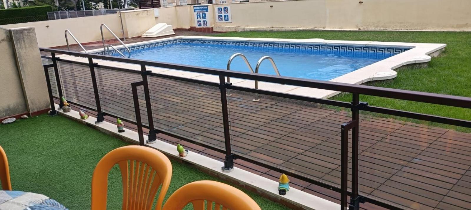 Apartamento Con Terraza Y Acceso Directo A La Piscina Y A 50 M De La Playa Miami Playa Buitenkant foto